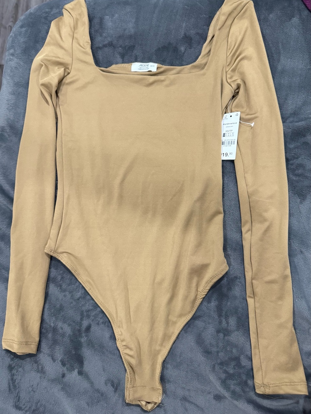 Ardene Long Sleeve Square Neck Bodysuit in Tan